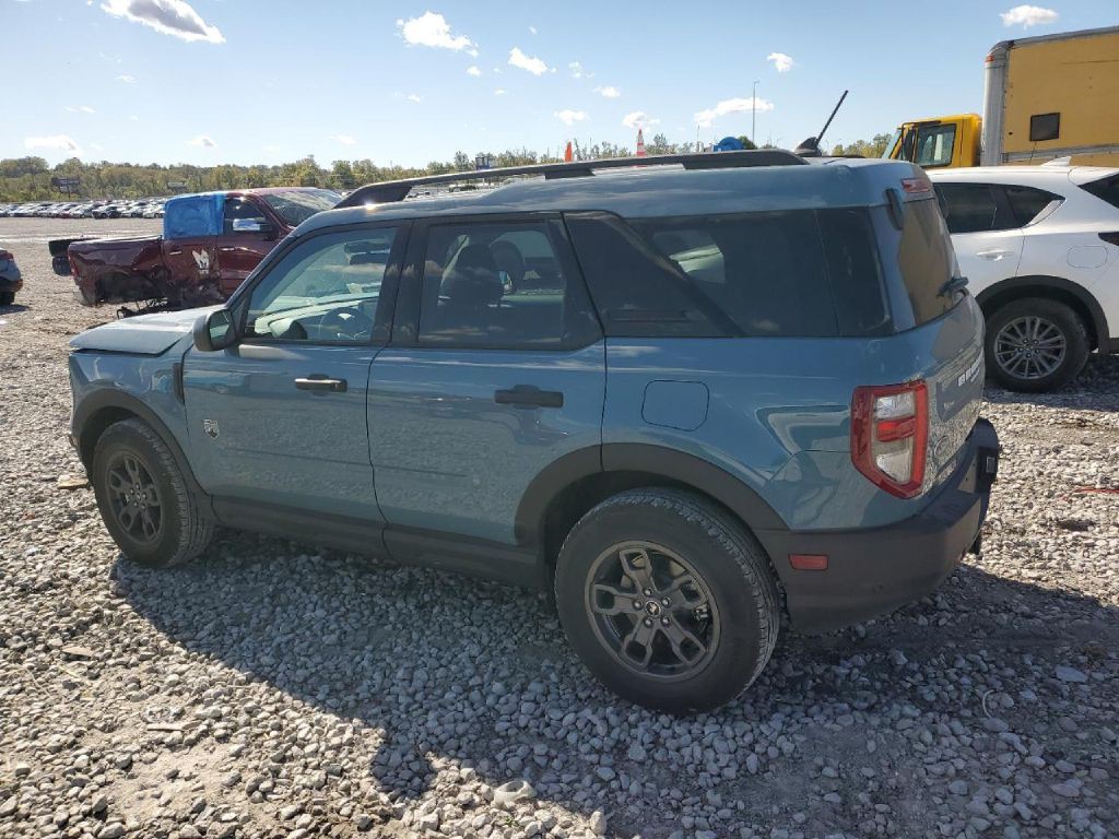 2023 Ford Bronco Image 2