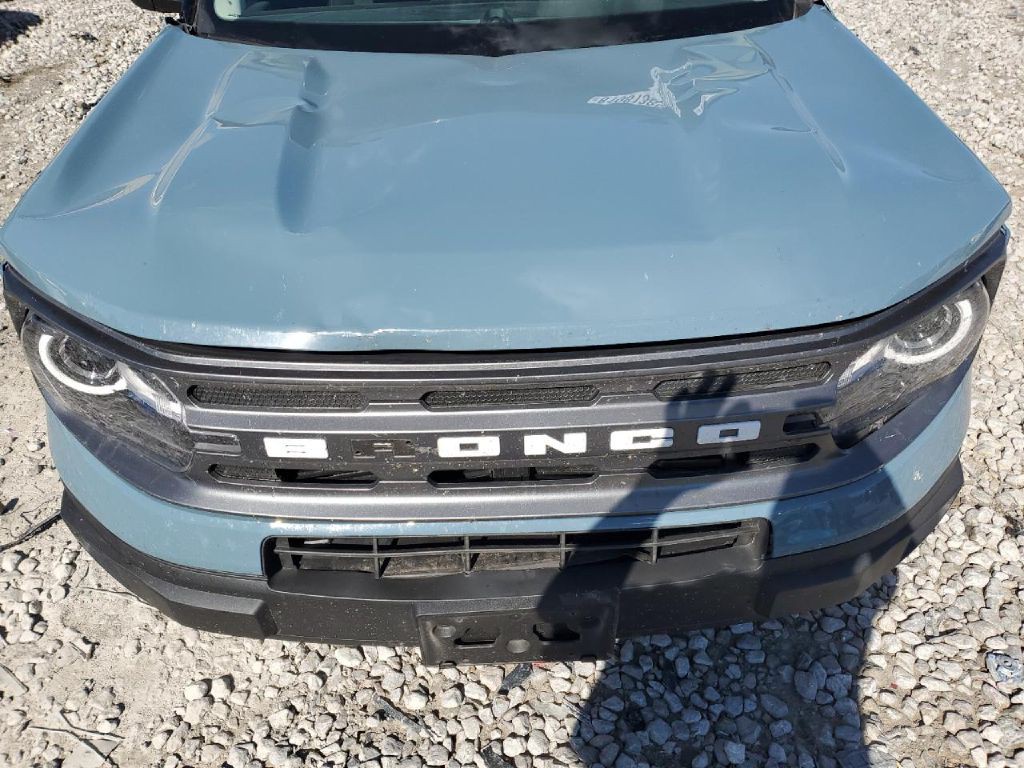 2023 Ford Bronco Image 3