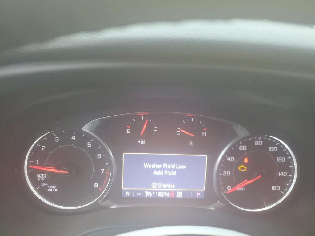 2020 GMC Acadia Image 2