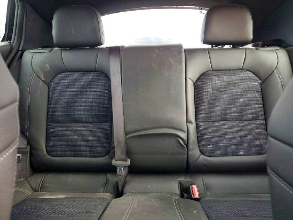 2025 Buick Envista Image 3