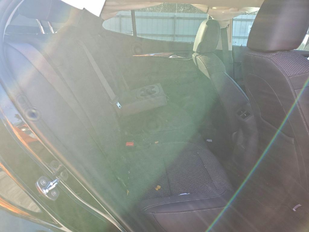 2023 Buick Envision Image 2