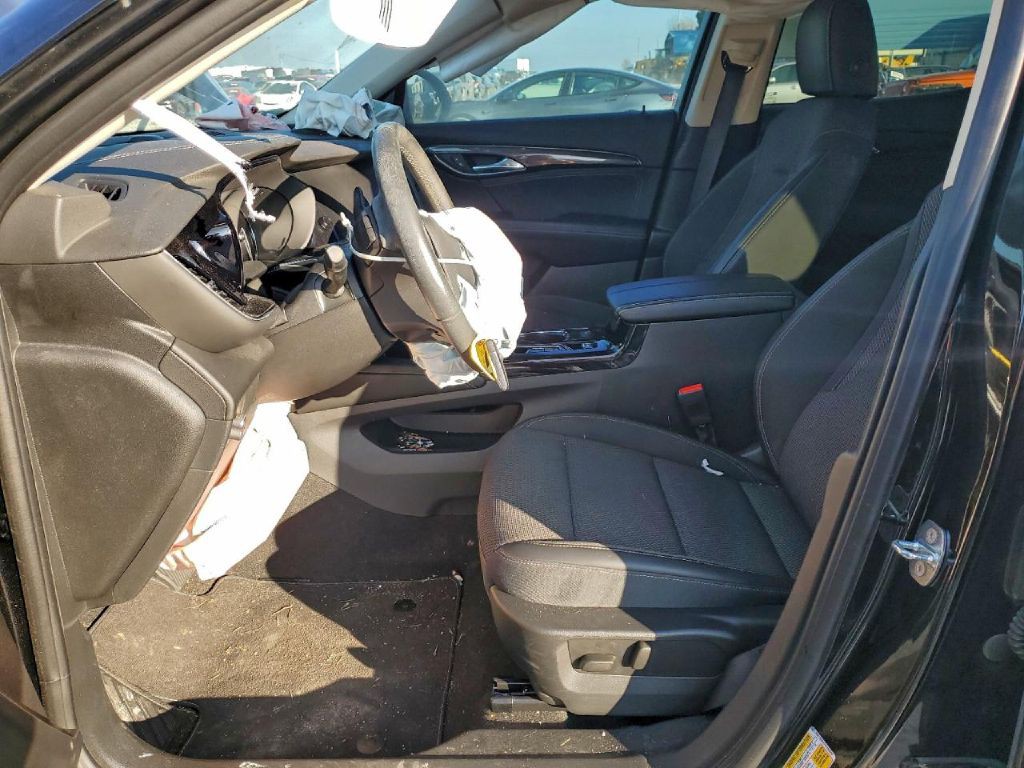 2023 Buick Envision Image 8