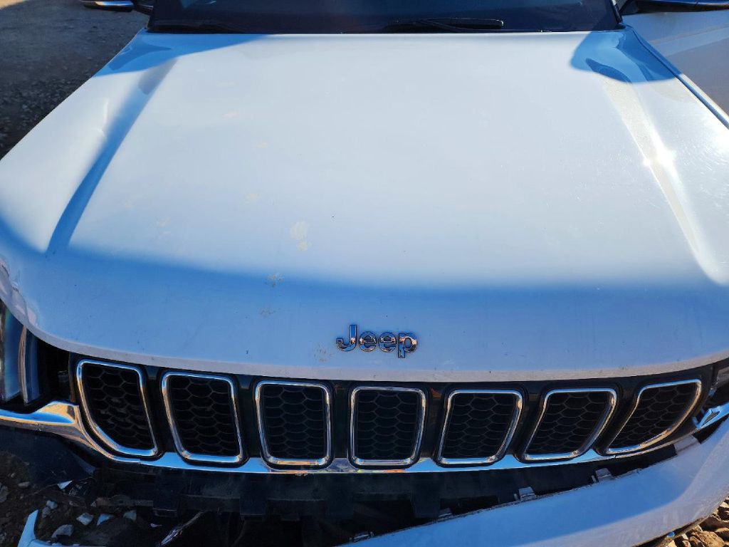 2021 Jeep Grand Cherokee Image 1