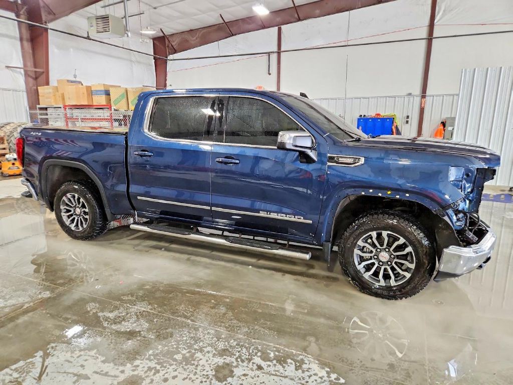 2020 GMC Sierra Image 2