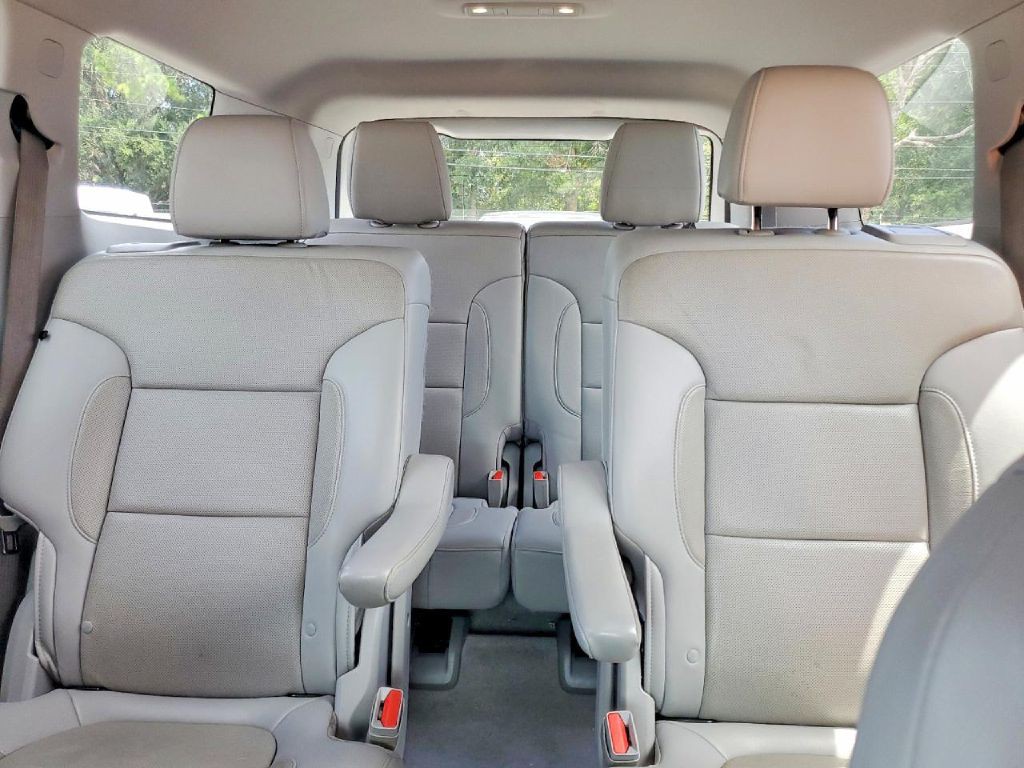 2020 GMC Acadia Image 11