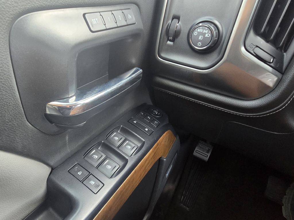 2017 Chevrolet Silverado 1500 Image 15