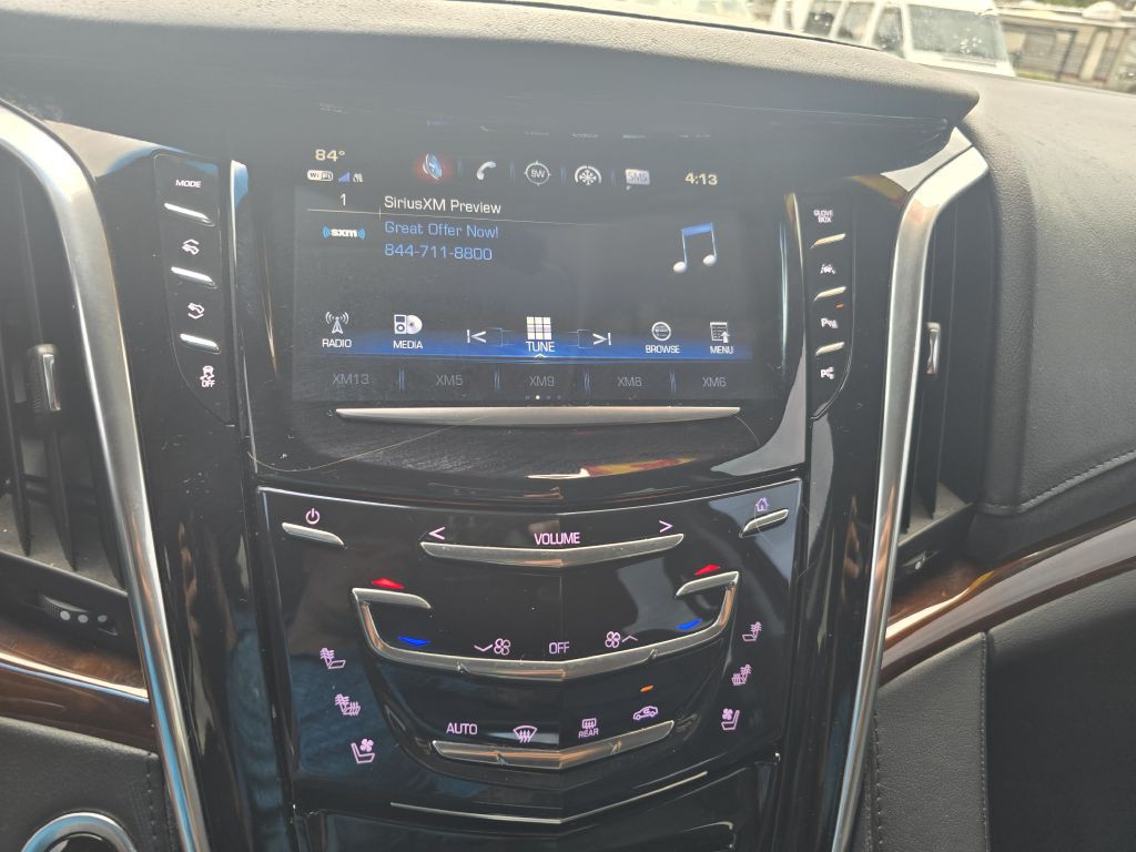 2018 Cadillac Escalade Image 11