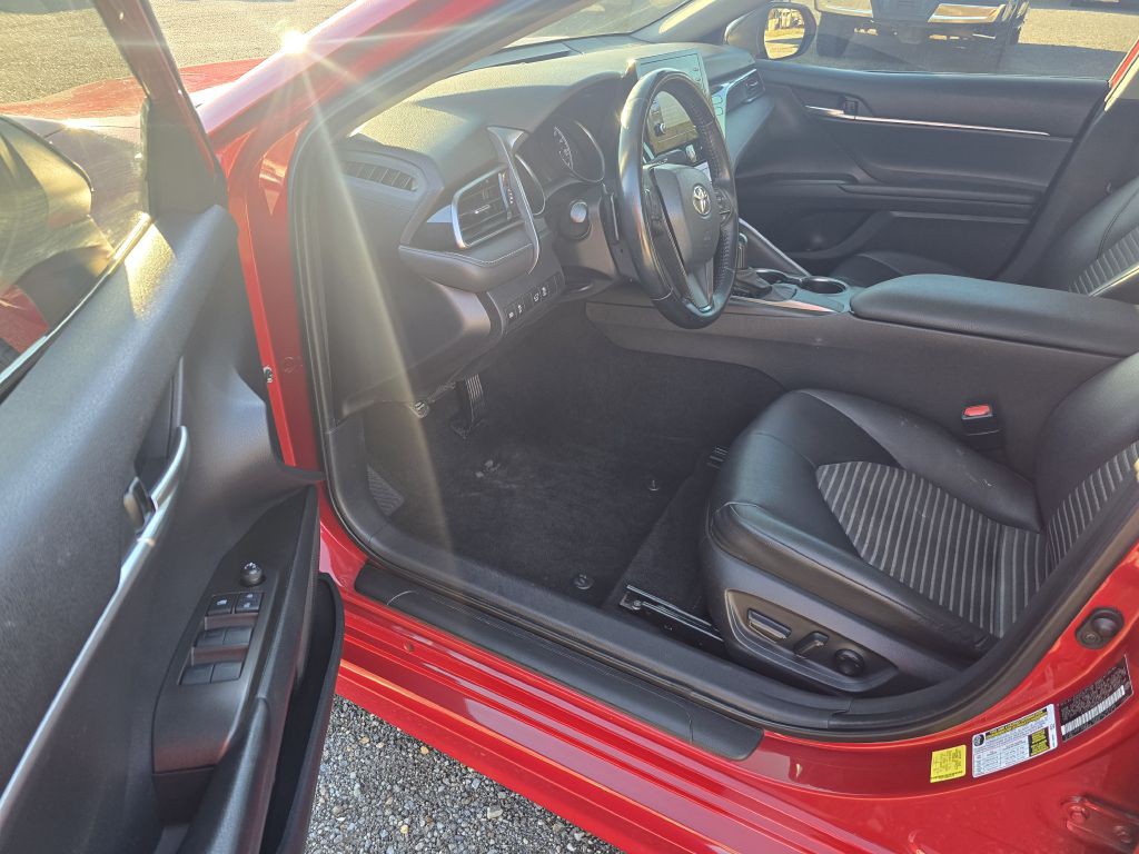 2021 Toyota Camry Image 7