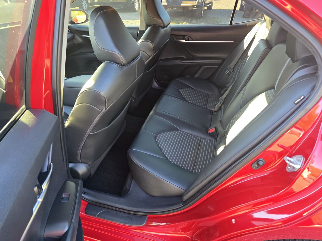 2021 Toyota Camry Image 8