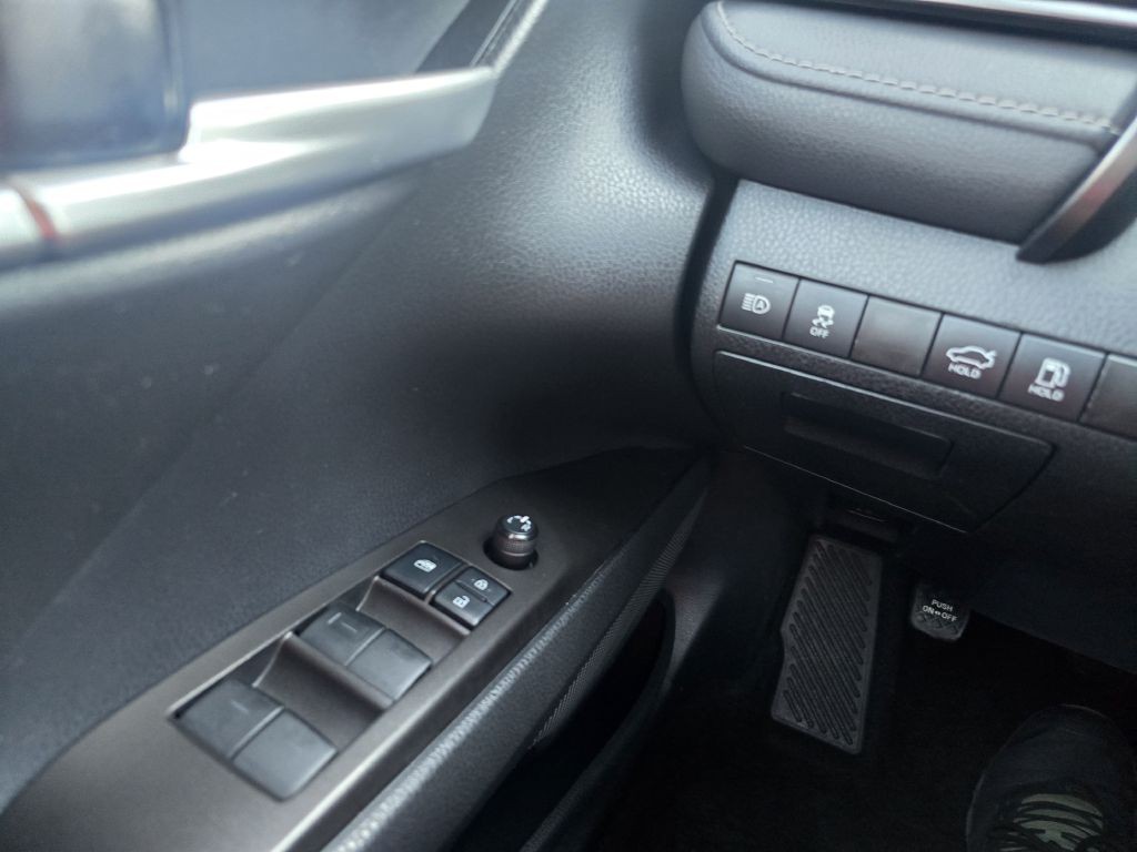 2021 Toyota Camry Image 16