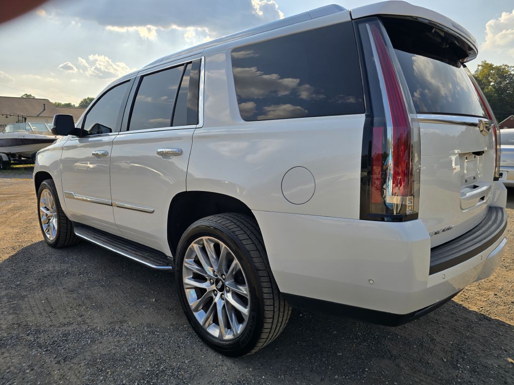 2018 Cadillac Escalade Image 3
