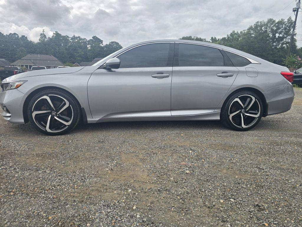 2019 Honda Accord Image 2