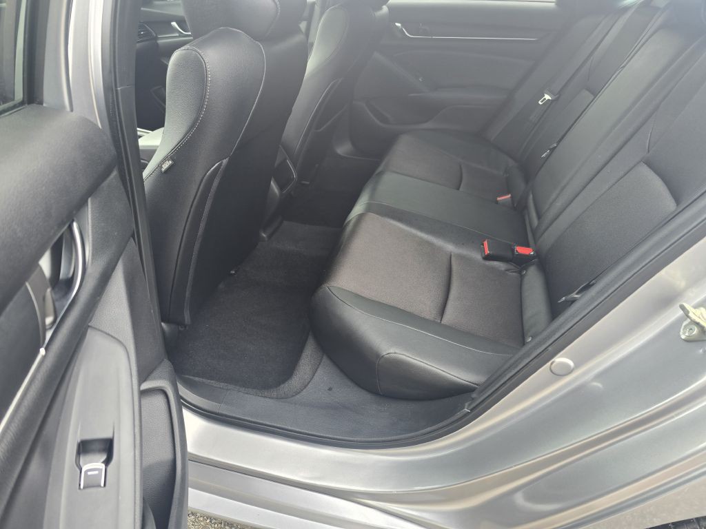 2019 Honda Accord Image 8
