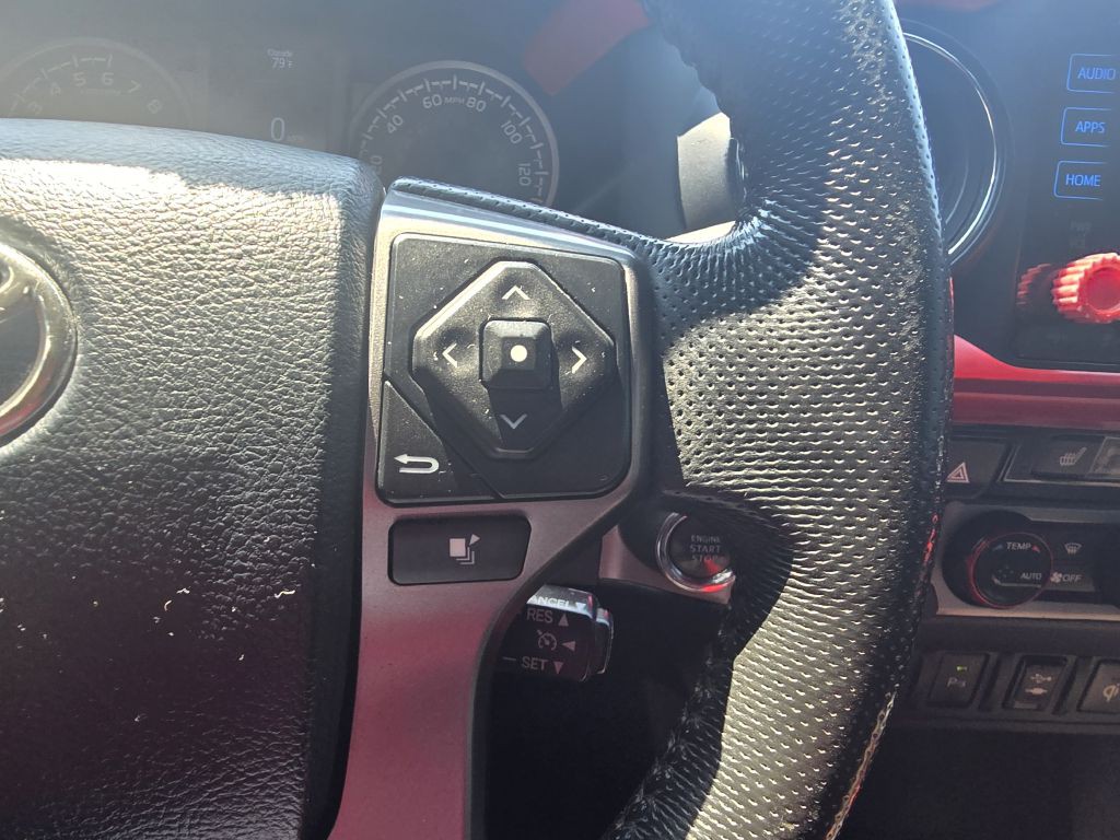 2016 Toyota Tacoma Image 13