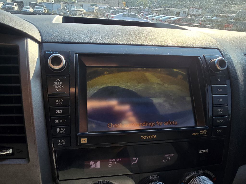 2010 Toyota Sequoia Image 13