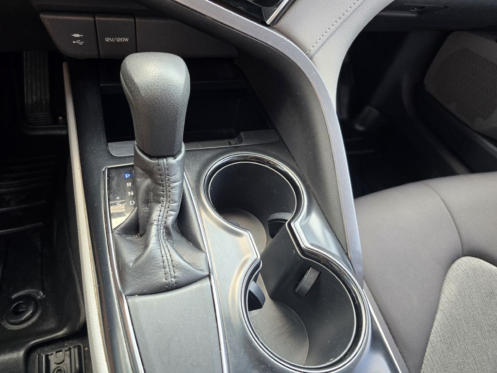 2018 Toyota Camry Image 13
