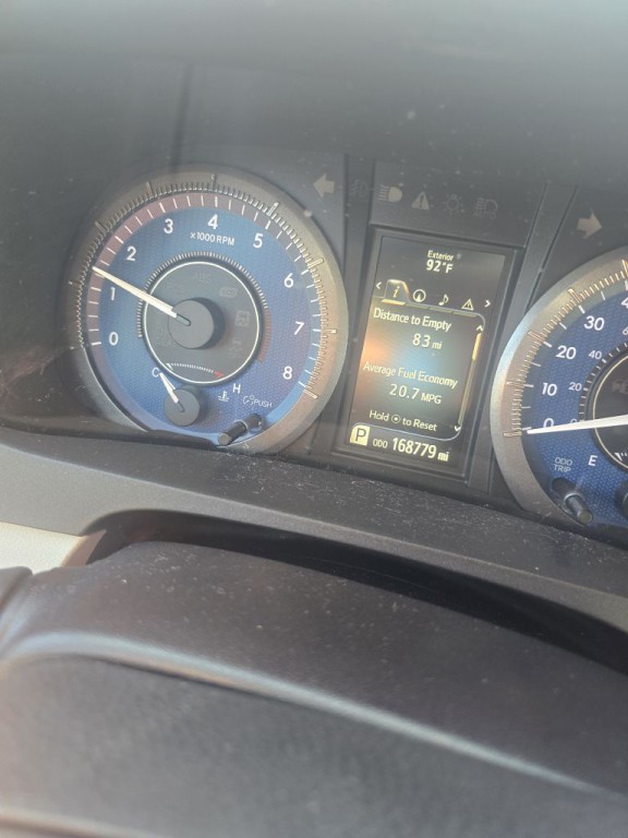 2015 Toyota Sienna Image 11