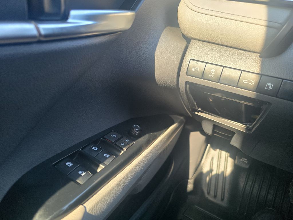 2018 Toyota Camry Image 14