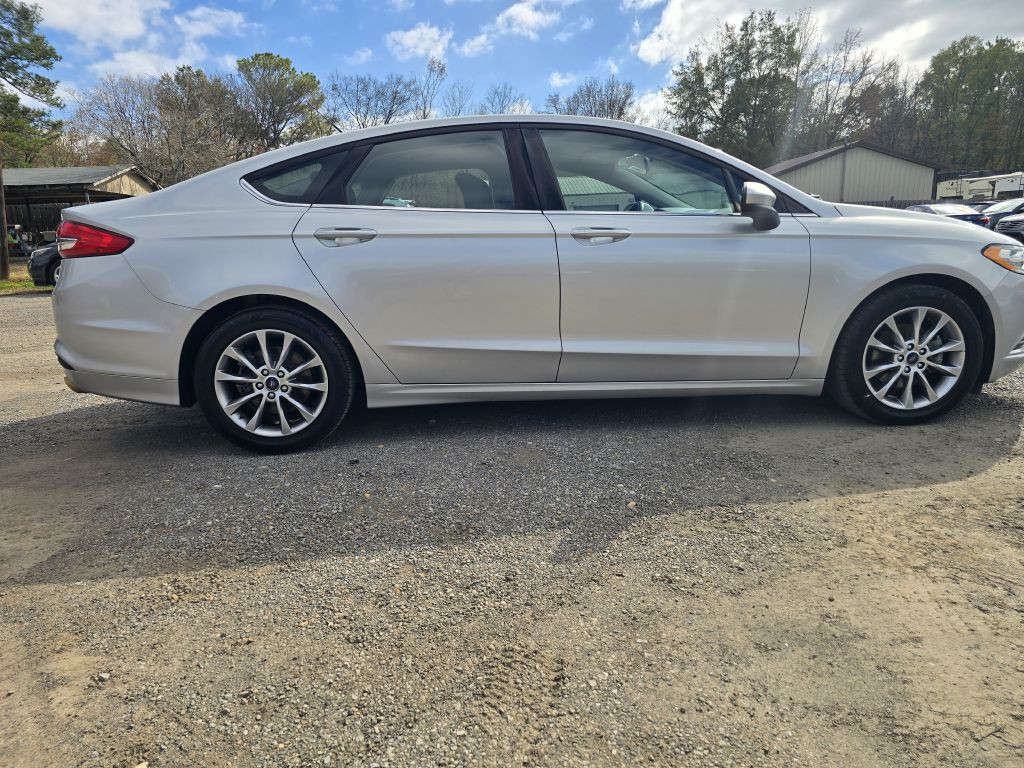 2017 Ford Fusion Image 5