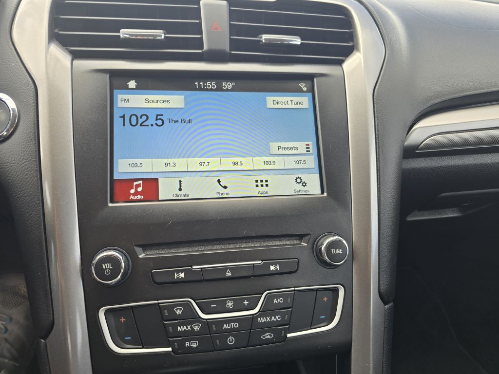 2017 Ford Fusion Image 10