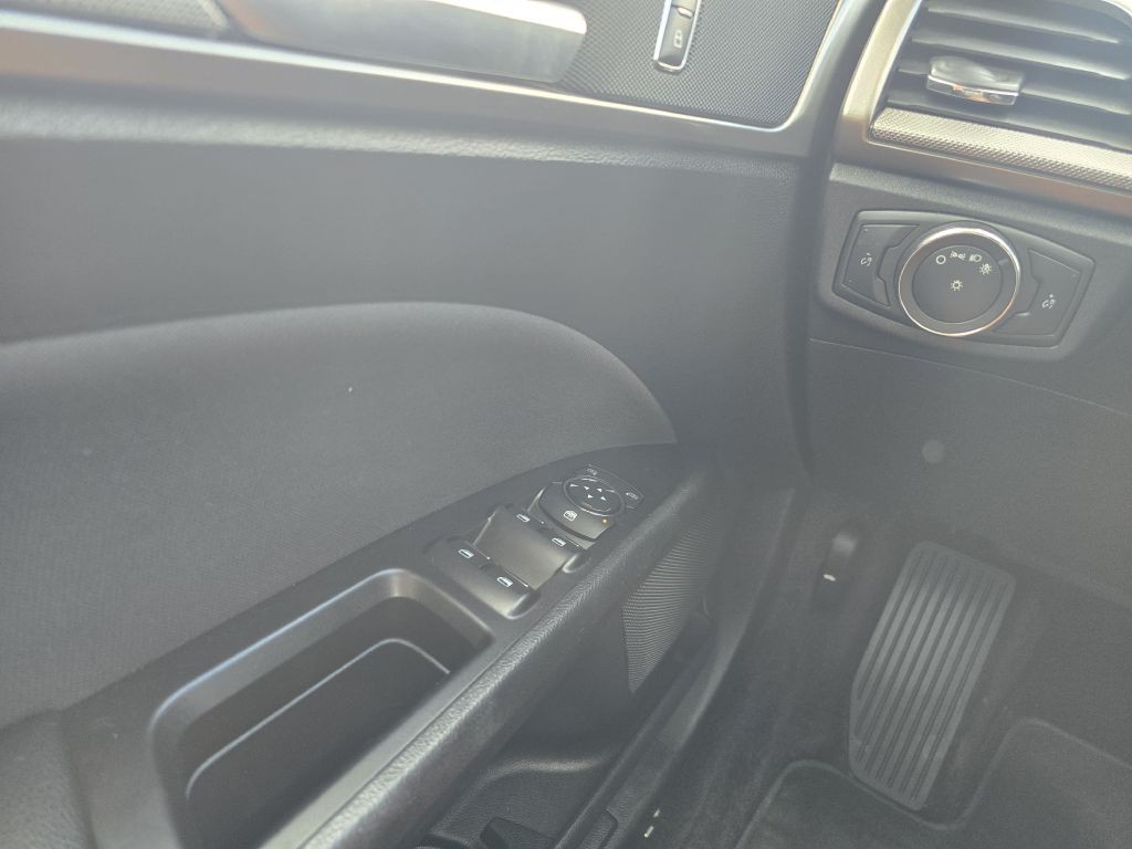 2017 Ford Fusion Image 15