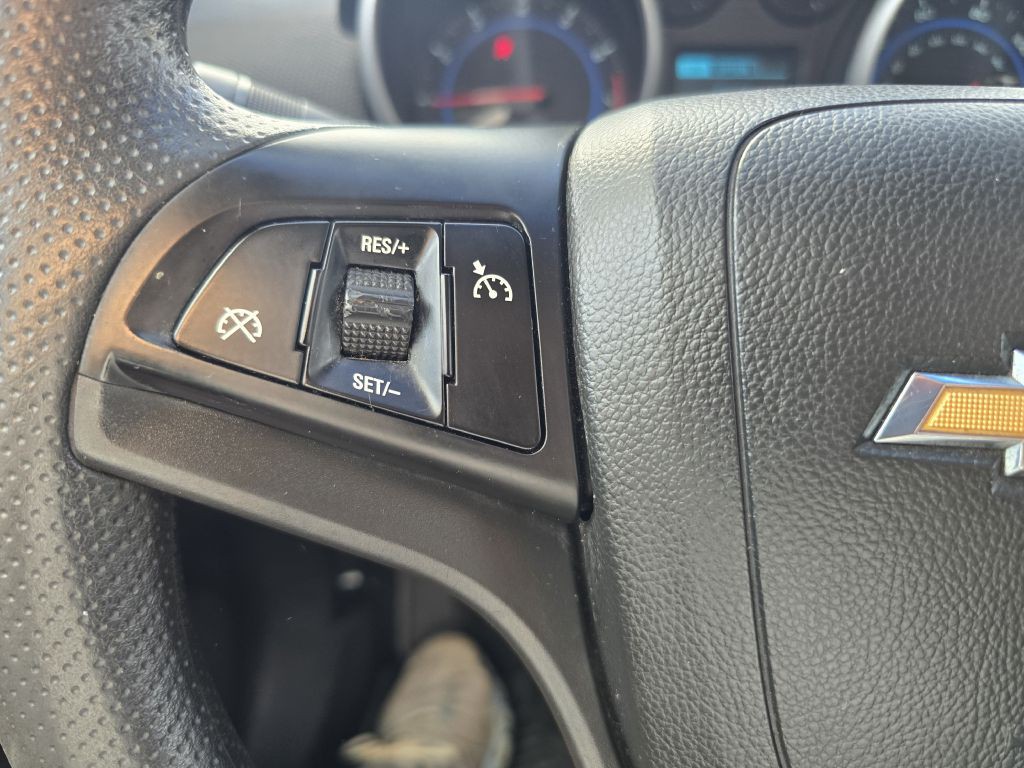 2016 Chevrolet Cruze Image 12