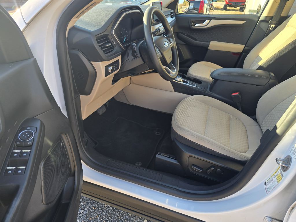 2020 Ford Escape Image 7