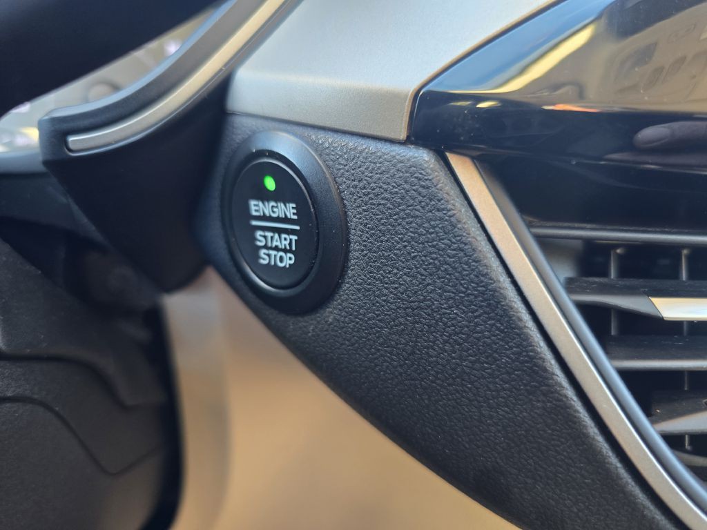 2020 Ford Escape Image 18