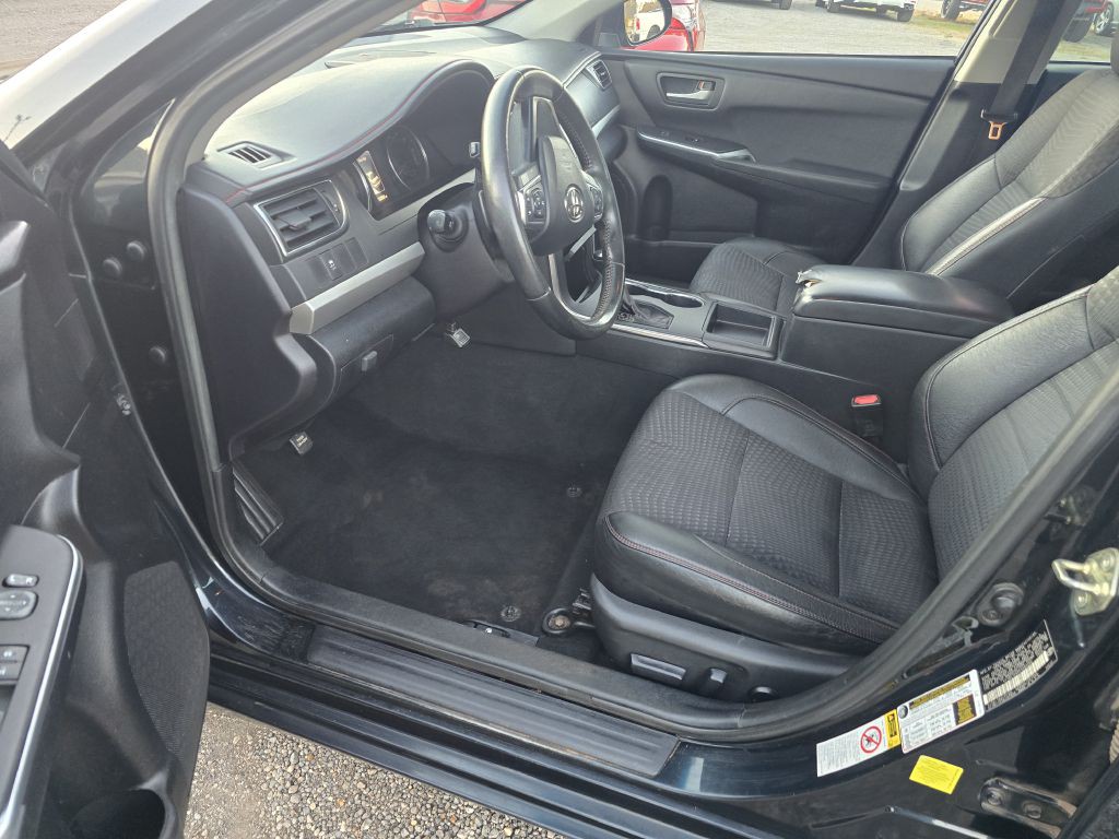 2015 Toyota Camry Image 7
