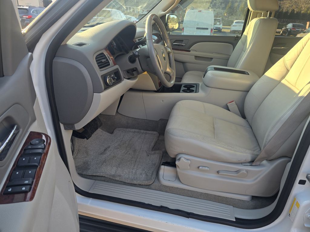 2011 Chevrolet Tahoe Image 7