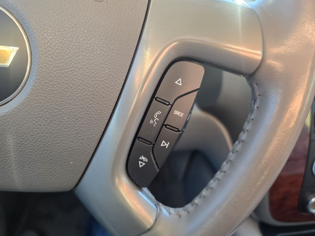 2011 Chevrolet Tahoe Image 12