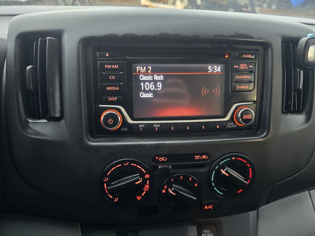 2019 Nissan NV200 Image 9