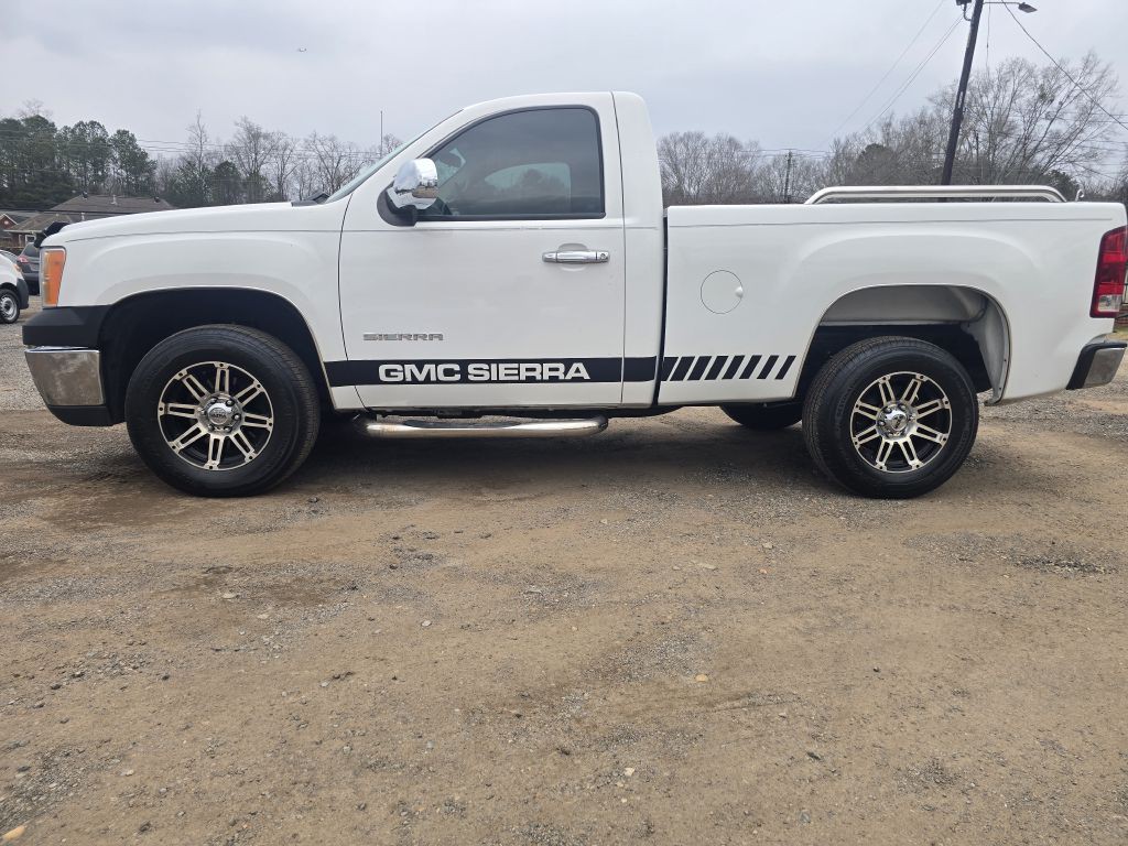 2010 GMC Sierra Image 2