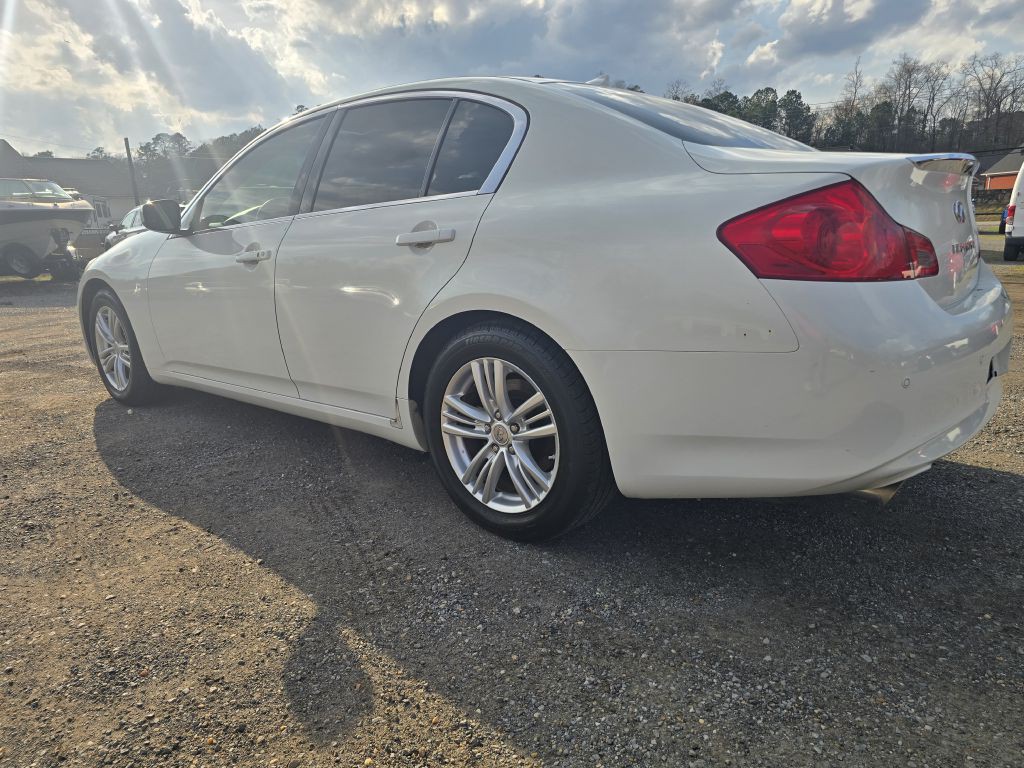 2013 INFINITI G37 Image 3