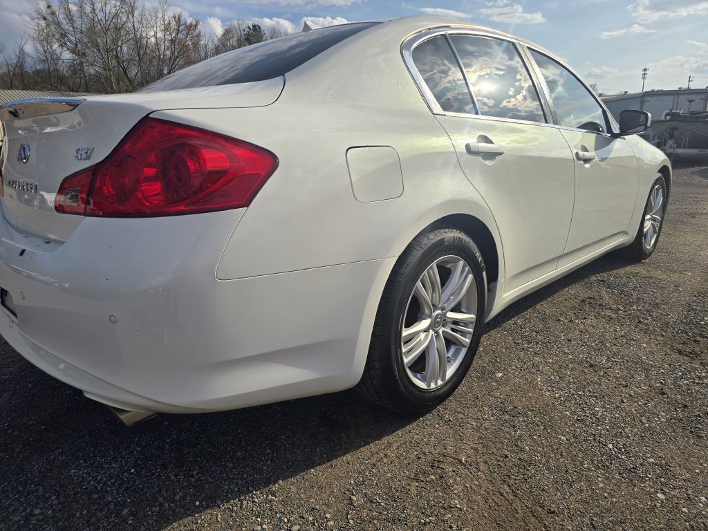 2013 INFINITI G37 Image 4