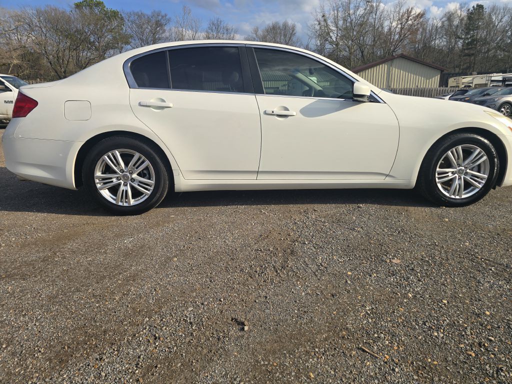 2013 INFINITI G37 Image 5