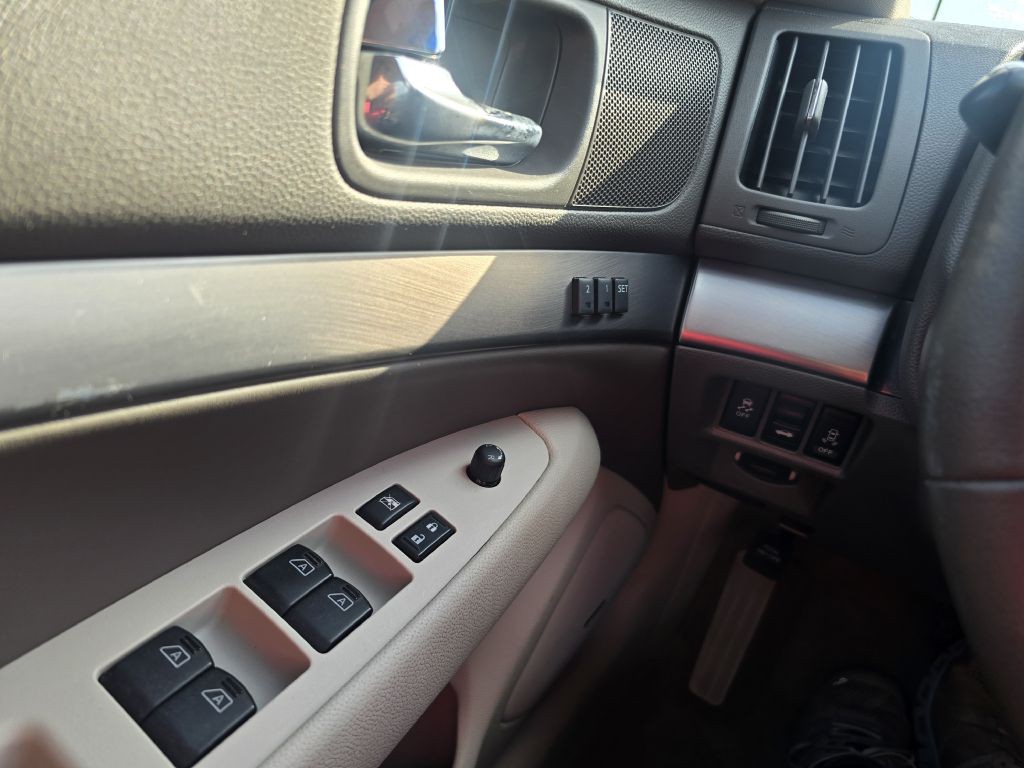 2013 INFINITI G37 Image 16