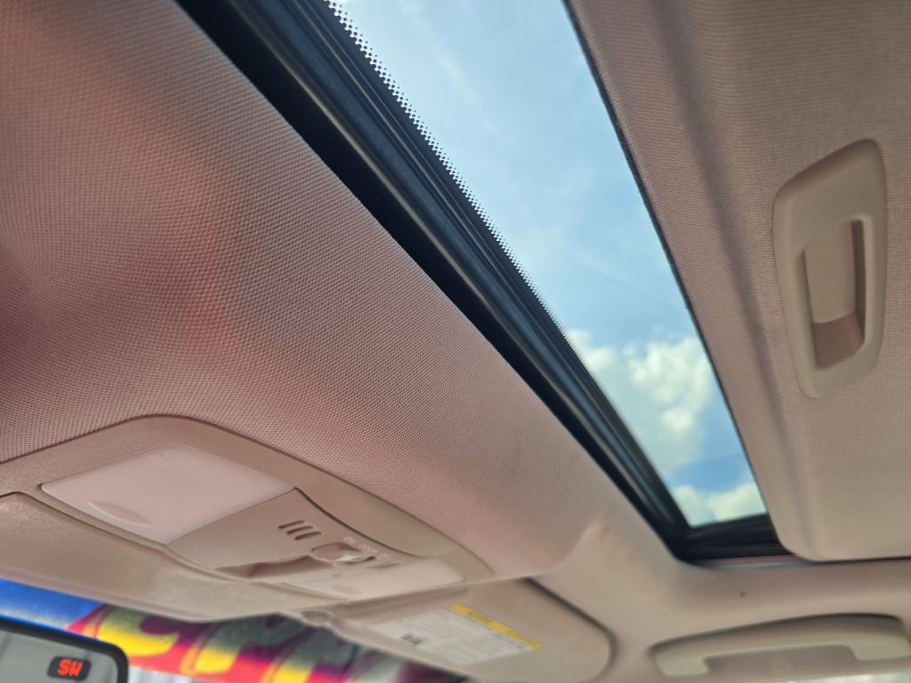 2013 INFINITI G37 Image 17