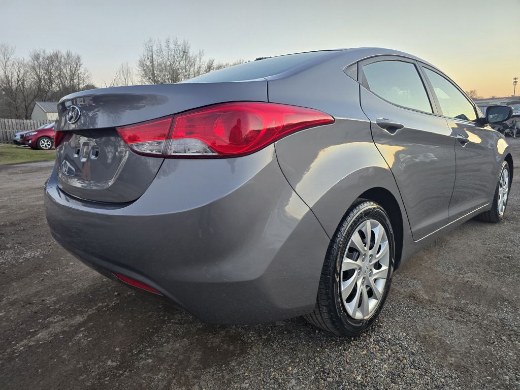 2012 Hyundai Elantra Image 4