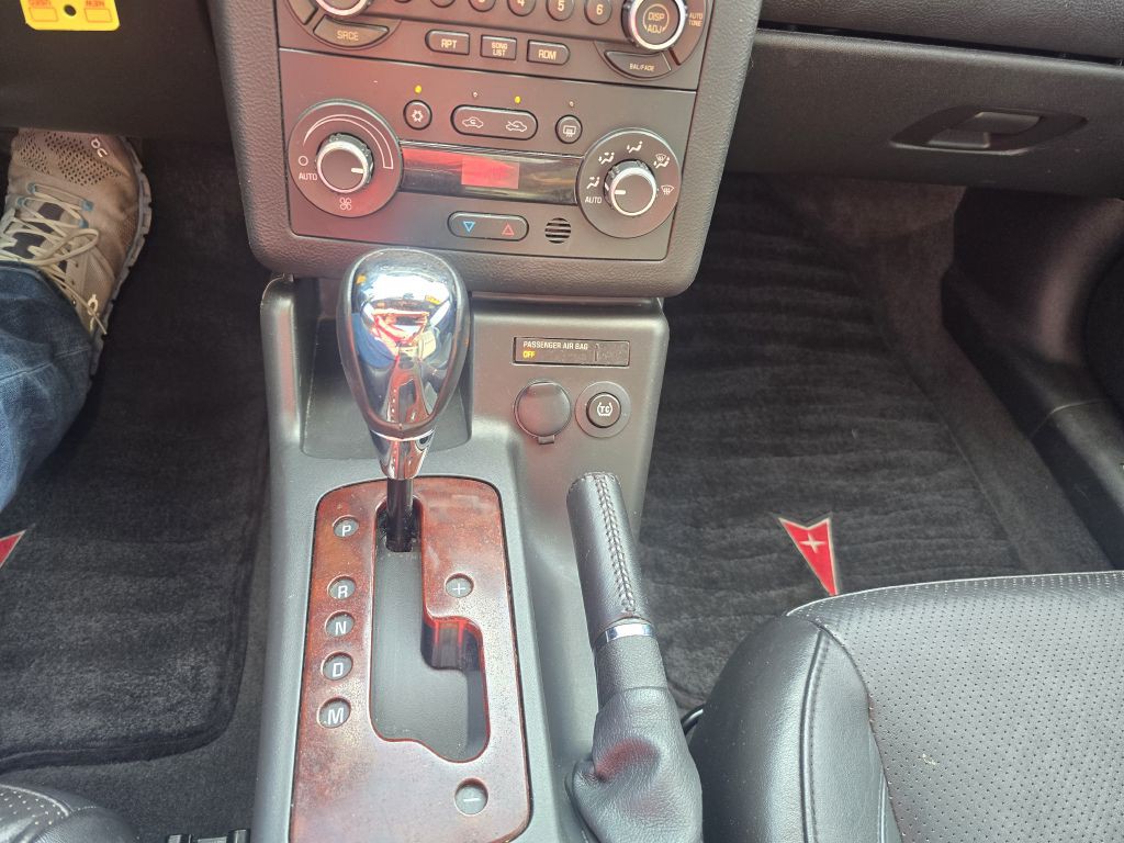 2007 Pontiac G6 Image 11