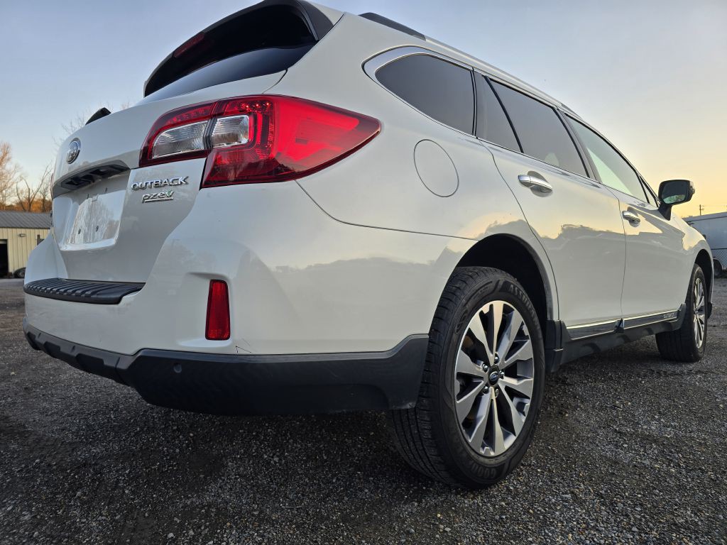 2017 Subaru Outback Image 4
