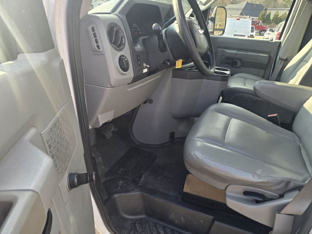 2014 Ford Econoline Image 7