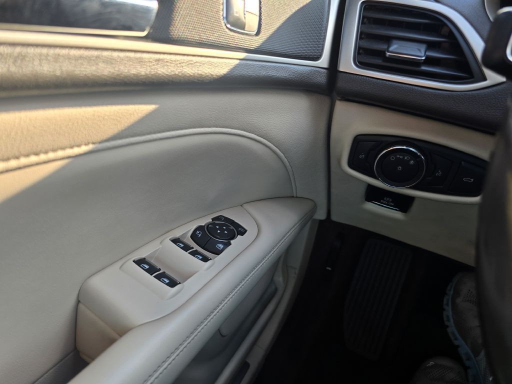 2018 Lincoln MKZ Image 15