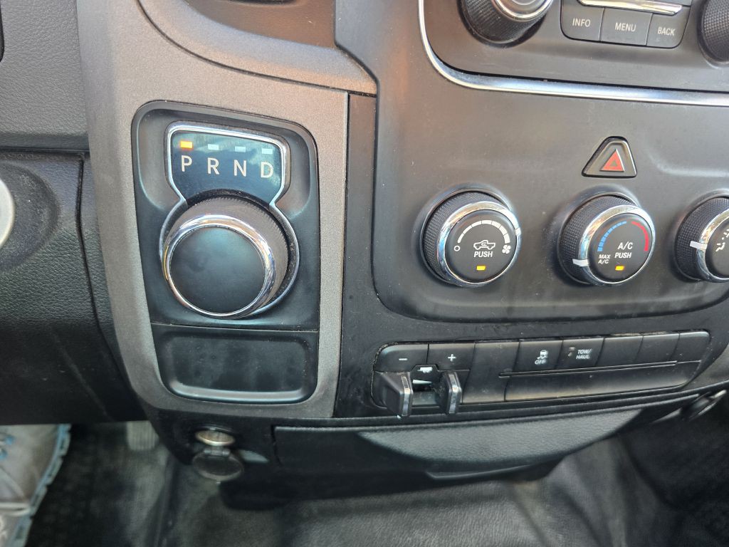 2016 RAM 1500 Image 15