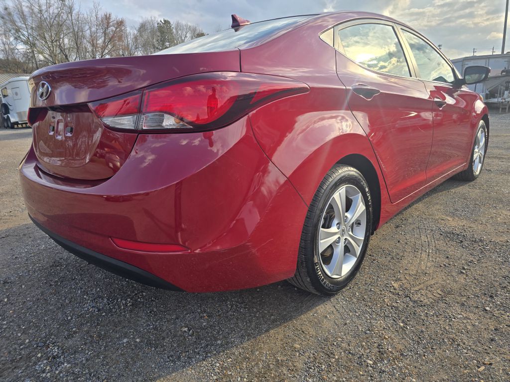 2016 Hyundai Elantra Image 4