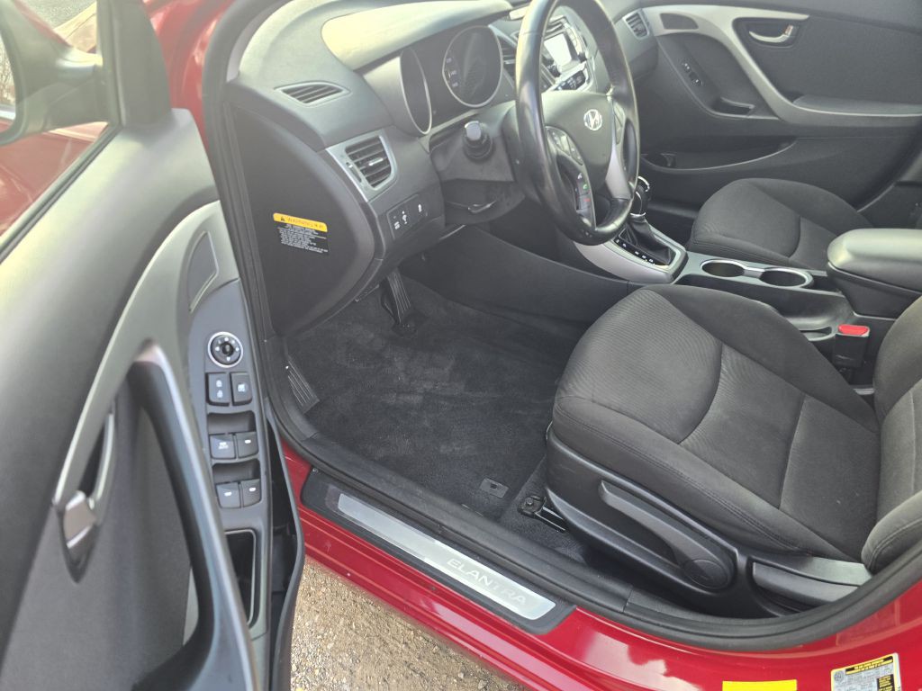 2016 Hyundai Elantra Image 7