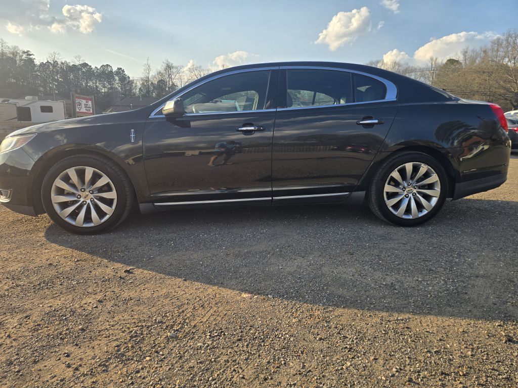 2013 Lincoln MKS Image 2