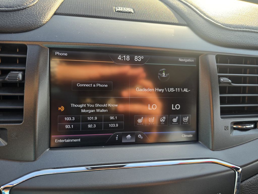 2013 Lincoln MKS Image 10