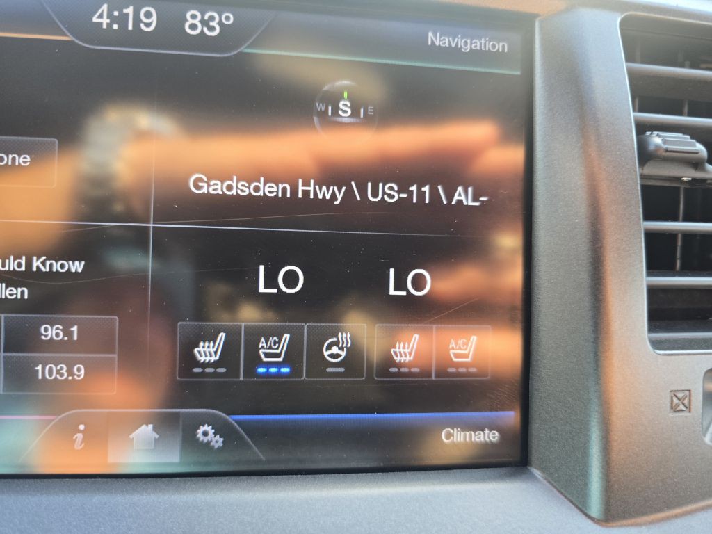 2013 Lincoln MKS Image 11