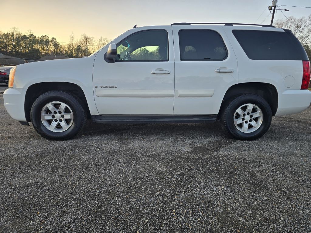2009 GMC Yukon Image 2